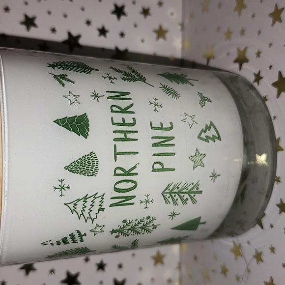 Brand New Scentsational Northern Pine Candle - Picture 2 of 8